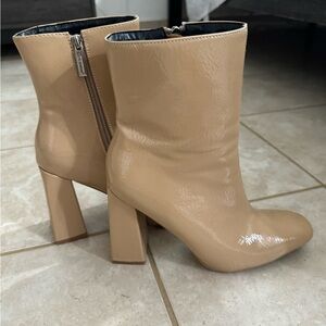 CREAM BOOTS Cape Robbin